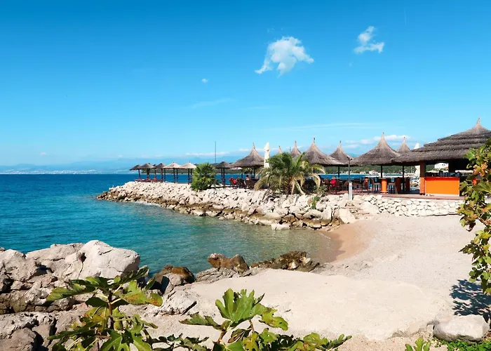 Moracea By Interhome Njivice